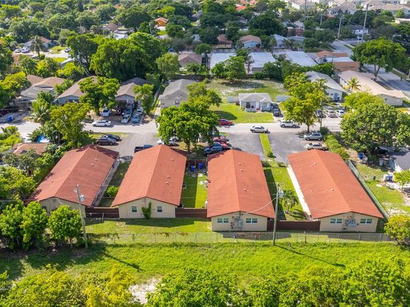 237 NW 12th Ct, Pompano Beach FL 33060