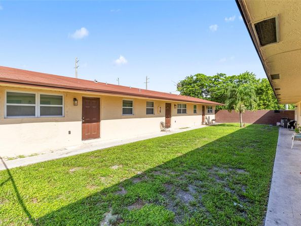 237 NW 12th Ct, Pompano Beach FL 33060
