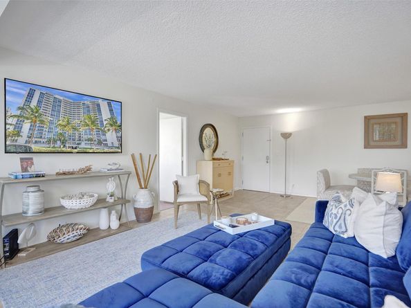 2841 N Ocean Blvd 303, Fort Lauderdale FL 33308