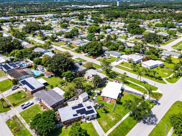 3728 Everglades Road, Palm Beach Gardens FL 33410