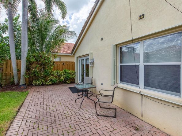 10746 Oak Bend Way, Wellington FL 33414