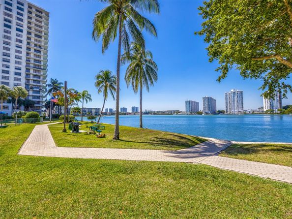 18181 NE 31st Ct 804, Aventura FL 33160