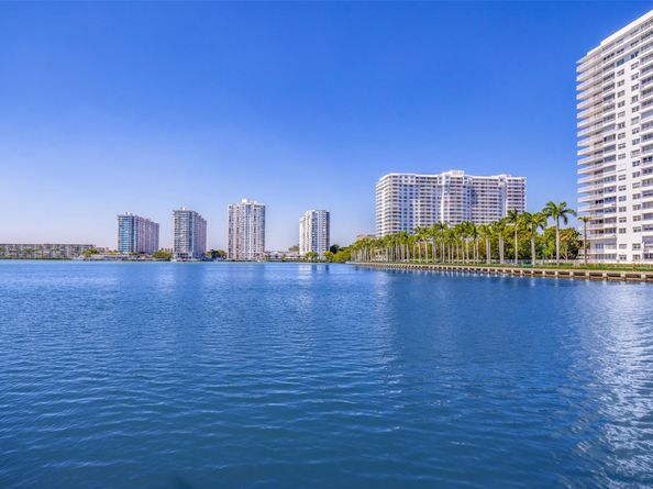 18181 NE 31st Ct 804, Aventura FL 33160