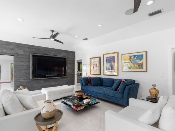 2701 Tecumseh Drive, West Palm Beach FL 33409