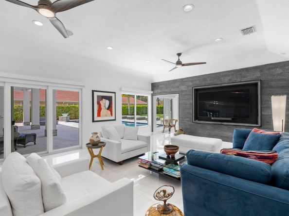 2701 Tecumseh Drive, West Palm Beach FL 33409