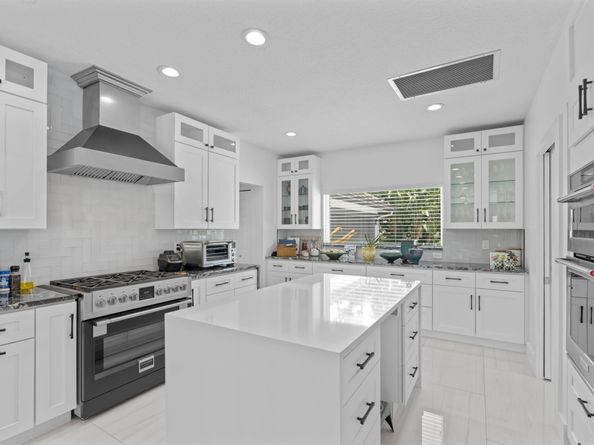 2701 Tecumseh Drive, West Palm Beach FL 33409