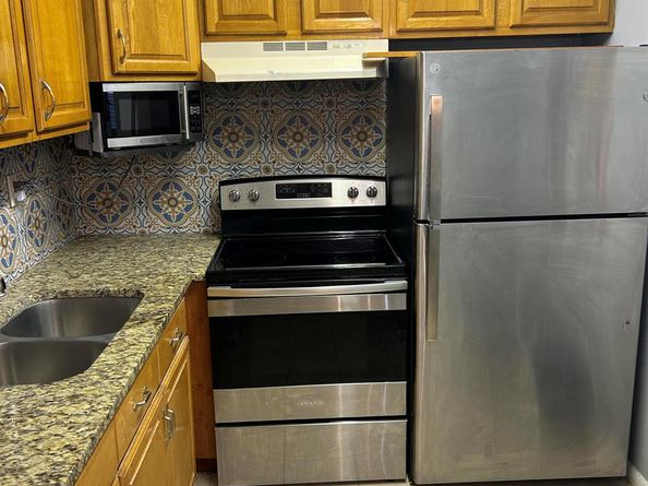 137 Bedford F, West Palm Beach FL 33417