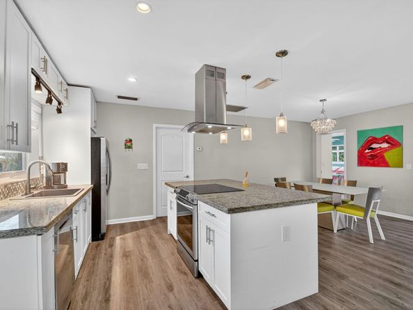 113 Park Lane E, Hypoluxo FL 33462