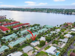 113 Park Lane E, Hypoluxo FL 33462