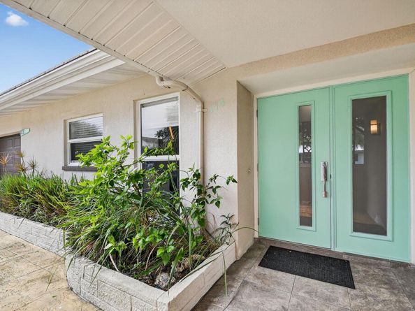 113 Park Lane E, Hypoluxo FL 33462
