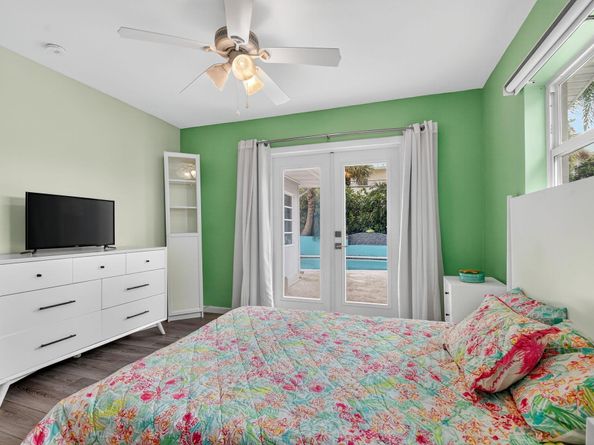 113 Park Lane E, Hypoluxo FL 33462