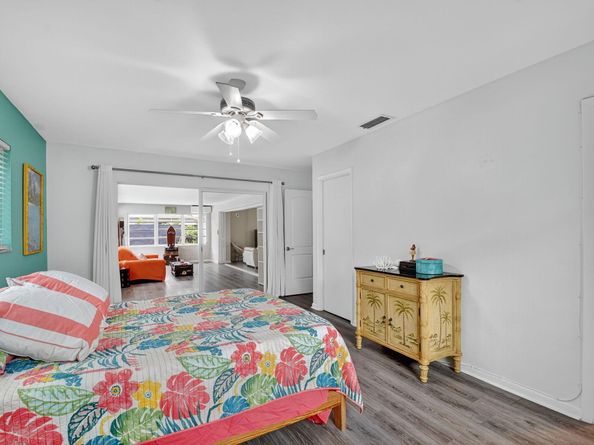 113 Park Lane E, Hypoluxo FL 33462
