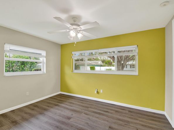 113 Park Lane E, Hypoluxo FL 33462