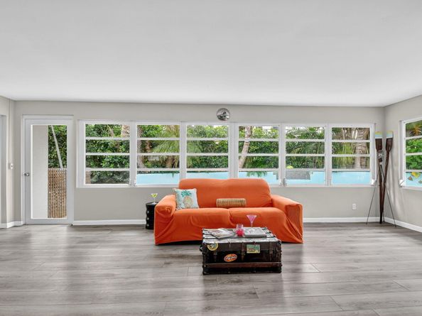 113 Park Lane E, Hypoluxo FL 33462