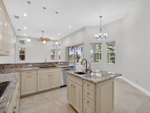 11792 Osprey Pointe Circle, Wellington FL 33449