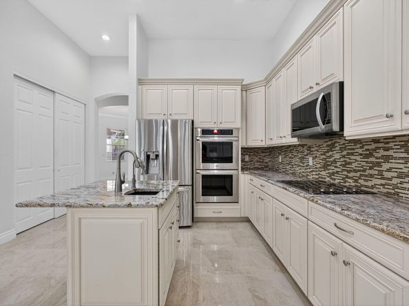 11792 Osprey Pointe Circle, Wellington FL 33449