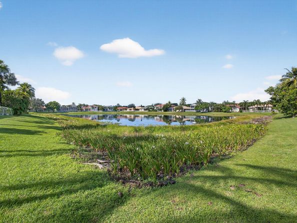 11792 Osprey Pointe Circle, Wellington FL 33449