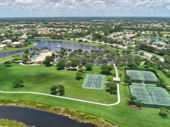 11792 Osprey Pointe Circle, Wellington FL 33449