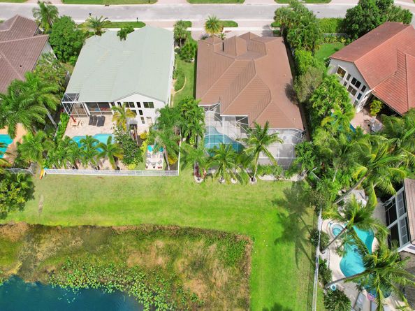 11792 Osprey Pointe Circle, Wellington FL 33449