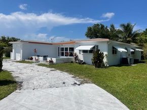 4220 NW 51st Ave, Lauderdale Lakes FL 33319