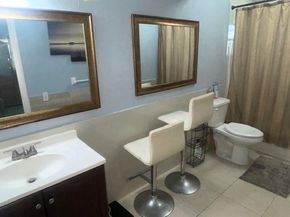4220 NW 51st Ave, Lauderdale Lakes FL 33319