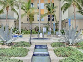 625 Casa Loma Boulevard 304, Boynton Beach FL 33435