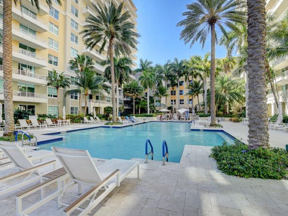 625 Casa Loma Boulevard 304, Boynton Beach FL 33435