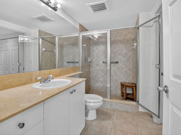 625 Casa Loma Boulevard 304, Boynton Beach FL 33435