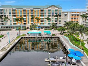 625 Casa Loma Boulevard 304, Boynton Beach FL 33435