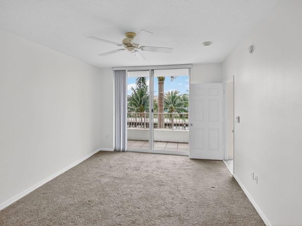 625 Casa Loma Boulevard 304, Boynton Beach FL 33435