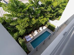 200 NE 7th Avenue 2, Delray Beach FL 33483