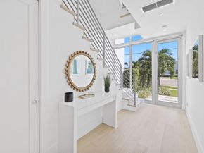 200 NE 7th Avenue 2, Delray Beach FL 33483