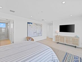 200 NE 7th Avenue 2, Delray Beach FL 33483