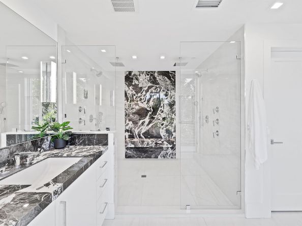 200 NE 7th Avenue 2, Delray Beach FL 33483