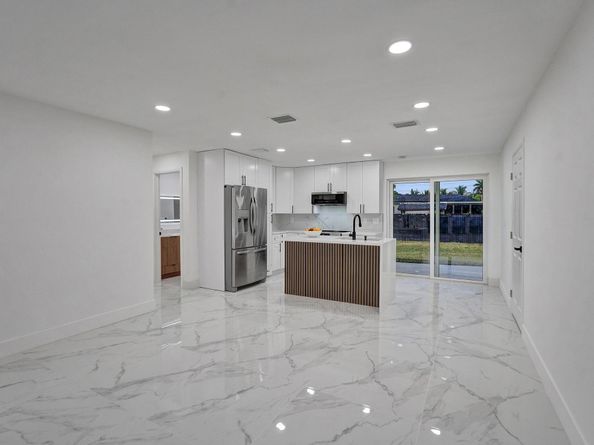 4138 SW 48th Ct, Fort Lauderdale FL 33314