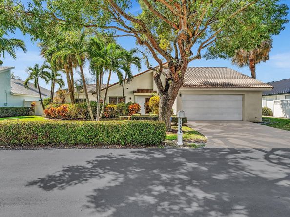 7222 Carmel Court, Boca Raton FL 33433