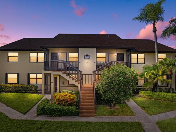 4695 E Lucerne Lakes Boulevard 103, Lake Worth FL 33467