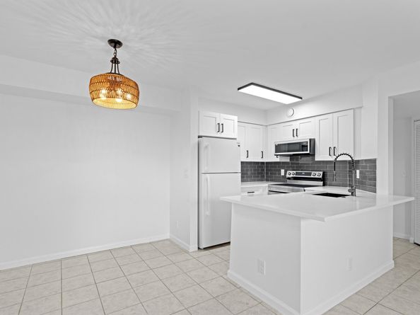 4695 E Lucerne Lakes Boulevard 103, Lake Worth FL 33467