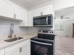 418 S Cypress Rd 106, Pompano Beach FL 33060