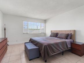 418 S Cypress Rd 106, Pompano Beach FL 33060