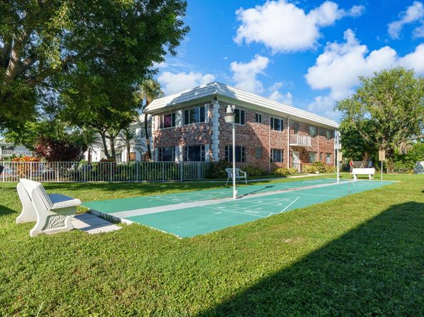 418 S Cypress Rd 106, Pompano Beach FL 33060