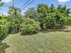 5701 Hope St, Hollywood FL 33021