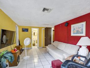 5701 Hope St, Hollywood FL 33021