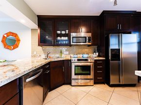 3010 NE 16th Avenue 303, Oakland Park FL 33334