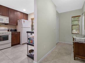 21662 Arriba Real 44H, Boca Raton FL 33433