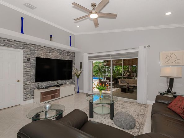 1249 SW 46th Way, Deerfield Beach FL 33442
