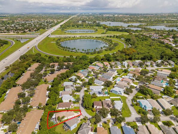 1249 SW 46th Way, Deerfield Beach FL 33442