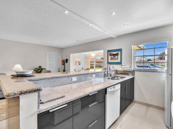 4855 NW 3rd Court C, Delray Beach FL 33445