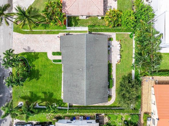 517 Aylesbury Road, Delray Beach FL 33444