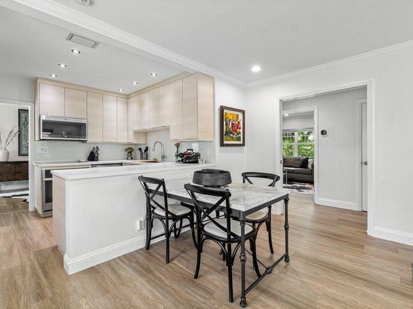 517 Aylesbury Road, Delray Beach FL 33444